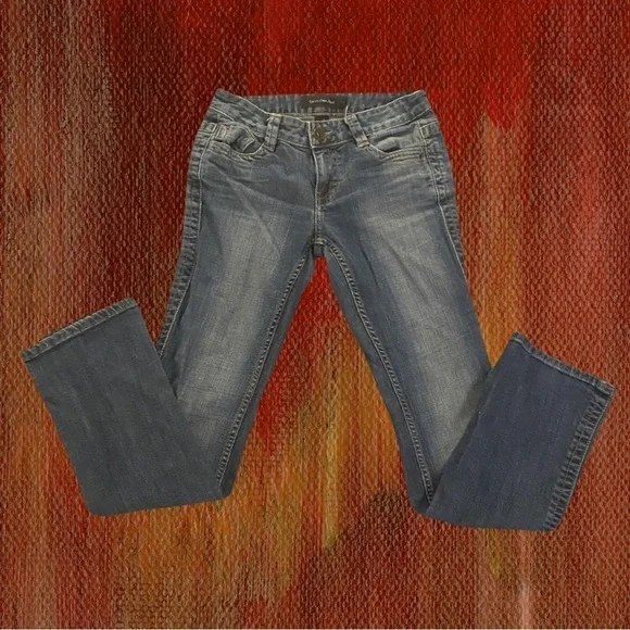 CALVIN KLEIN Women’s Vintage Lean Bootcut Jeans - Picture 2 of 16